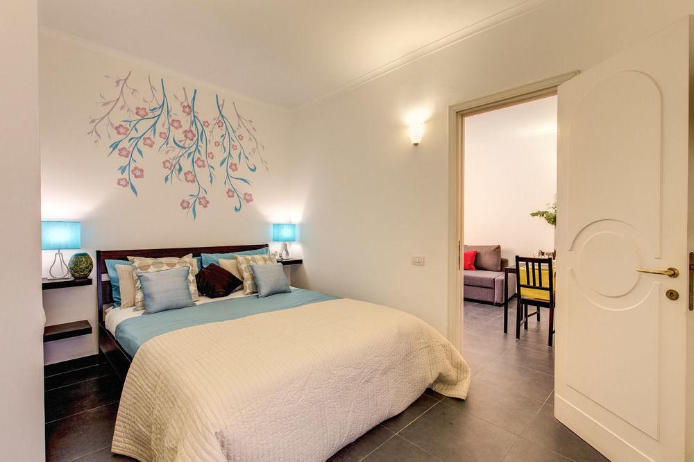 Apartment Elegant Behind The Colosseum Rom