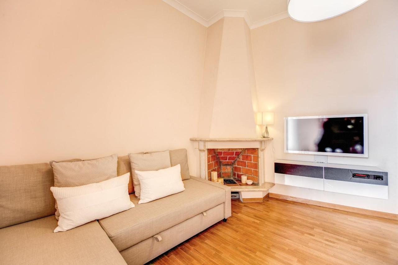 Apartment Elegant Behind The Colosseum Rom